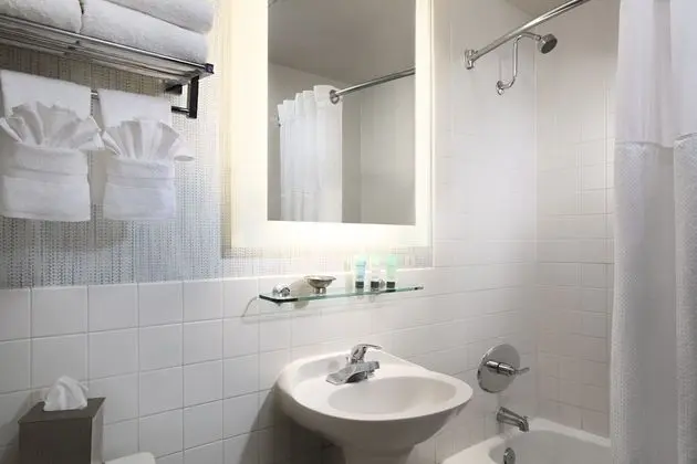 Süit, Birden Çok Yatak (Bay Front Doubles Suite First Floor)
