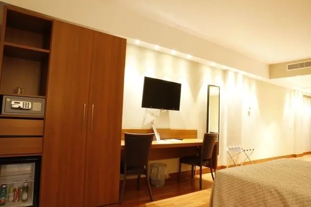 Superior Üç Kişilik Oda, Balkon