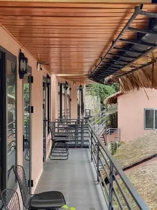 Family Bungalov, 1 Yatak Odası, Havuz Manzaralı