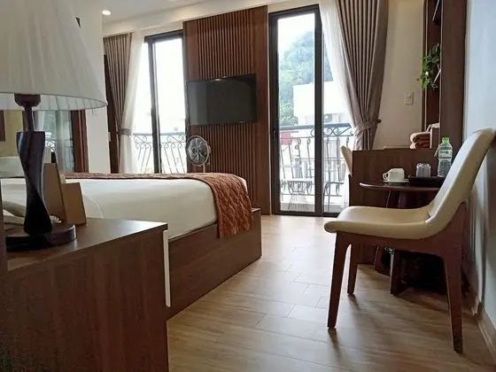 Deluxe Tek Büyük Yataklı Oda