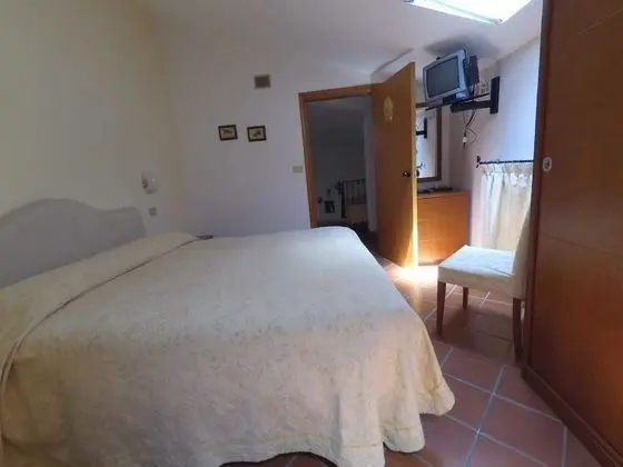 Tek Büyük Yataklı Oda