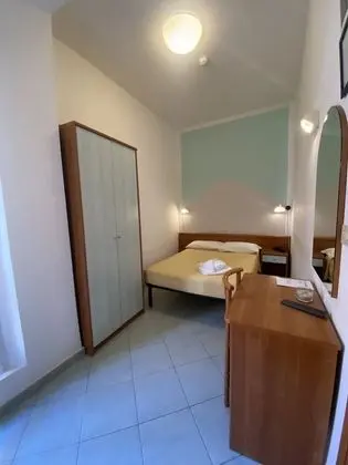 Tek Büyük Yataklı Oda (Small)