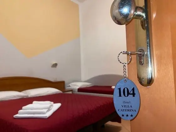 Üç Kişilik Oda