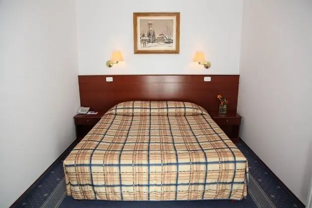 Family Room, Balcony