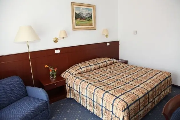 Tek Büyük veya İki Ayrı Yataklı Oda, Balkon