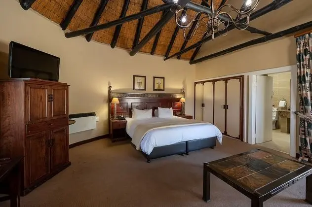 Standard Oda (Thatched)