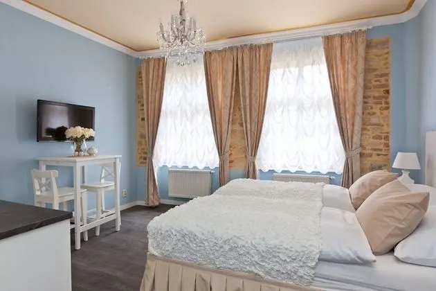 Superior Stüdyo (2 Adults)