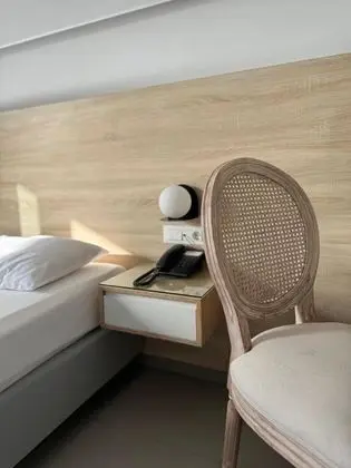 Tek Büyük veya İki Ayrı Yataklı Oda, Balkon