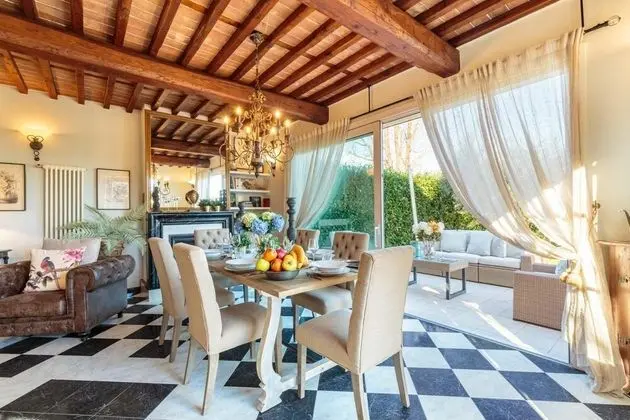 Villa, Sigara İçilebilir