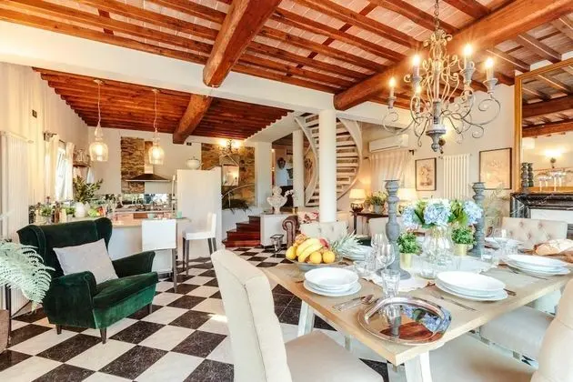 Villa, Sigara İçilebilir