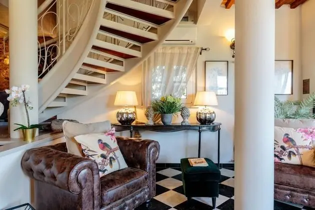 Villa, Sigara İçilebilir