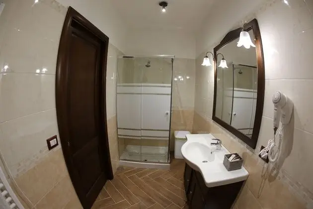 Deluxe Dört Kişilik Oda, Balkon, Zemin Kat