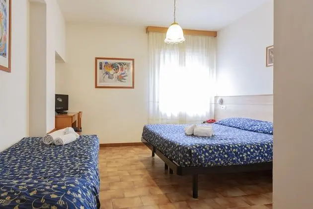 Economy Üç Kişilik Oda