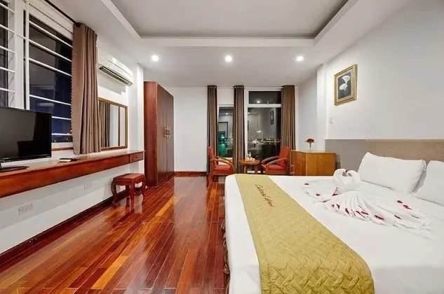 Standard Üç Kişilik Oda, Nehir Manzaralı
