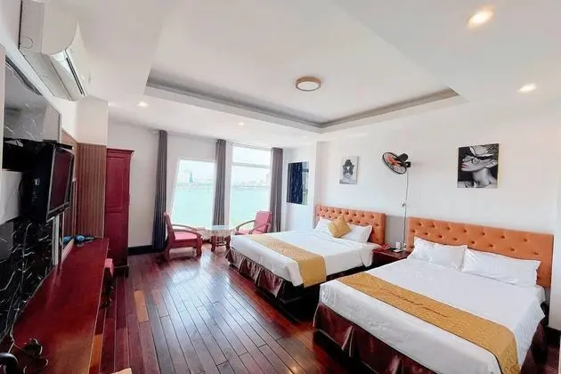 Standard Üç Kişilik Oda, Nehir Manzaralı