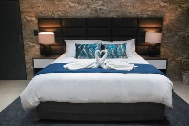 Deluxe Tek Büyük veya İki Ayrı Yataklı Oda