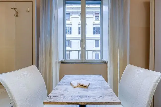 Classic Üç Kişilik Oda