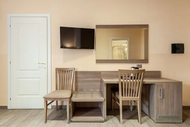 Standard Tek Büyük Yataklı Oda