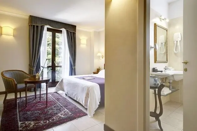 Comfort Tek Büyük veya İki Ayrı Yataklı Oda