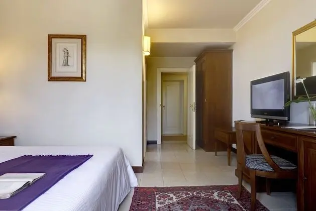 Comfort Tek Büyük veya İki Ayrı Yataklı Oda