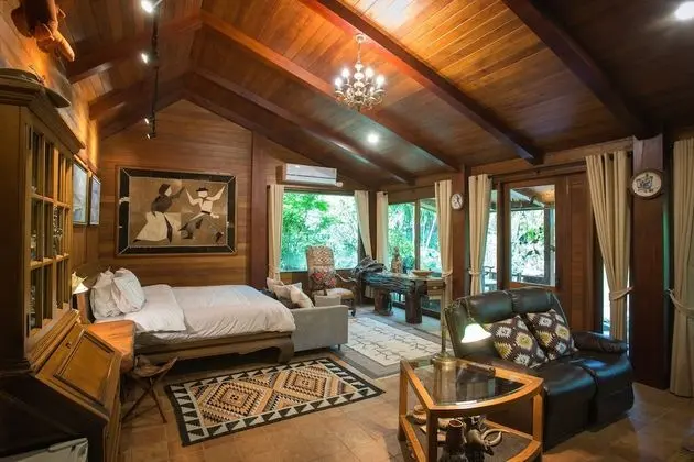 Cowboy Villa With Garden View