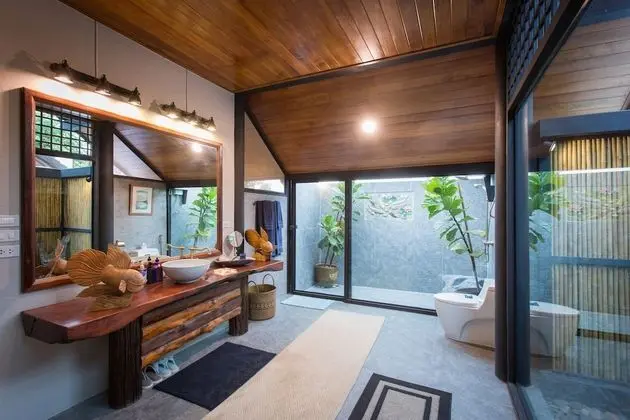 Japanese Villa With River View