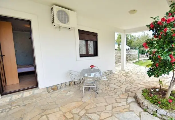 Standard Stüdyo, 1 Yatak Odası, Bahçe Manzaralı, Bahçeli
