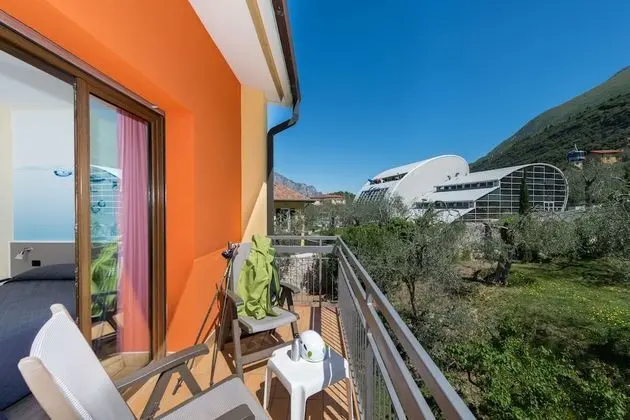 Standard Tek Büyük Yataklı Oda, Bahçe Manzaralı