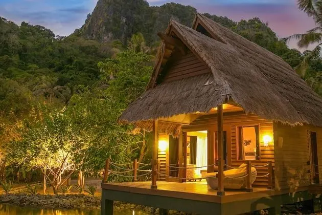 Lagoon Villa (With Breakfast and Boat Transfers)