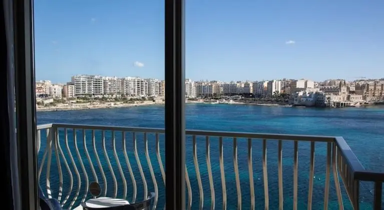 1 Çift Kişilik Veya 2 Tek Kişilik Yatak Sea View