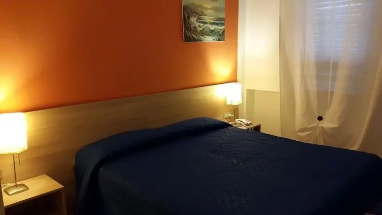 Economy Tek Büyük Yataklı Oda