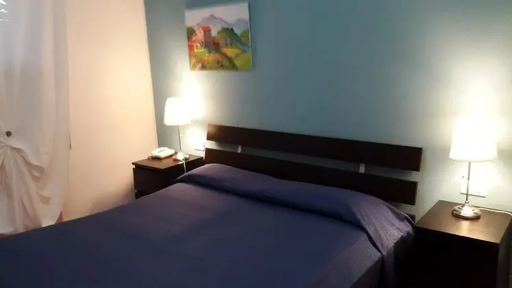 Economy Tek Büyük Yataklı Oda
