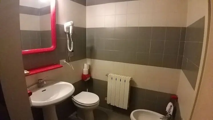 Economy Üç Kişilik Oda