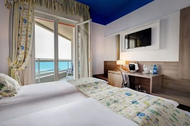 Standard Tek Büyük veya İki Ayrı Yataklı Oda