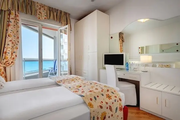 Standard Tek Büyük veya İki Ayrı Yataklı Oda