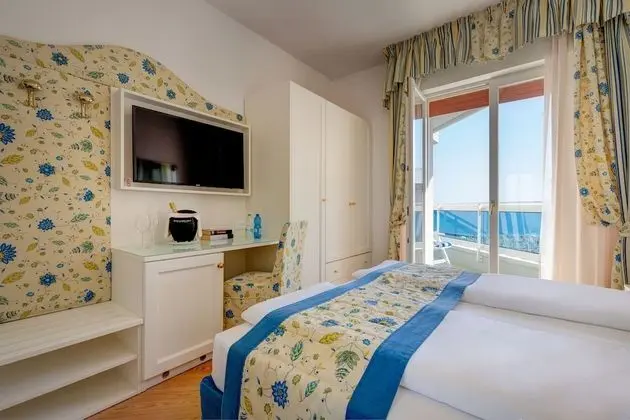 Standard Tek Büyük veya İki Ayrı Yataklı Oda