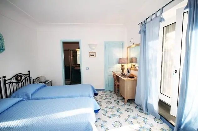 Standard Tek Büyük Yataklı Oda (Riccio)