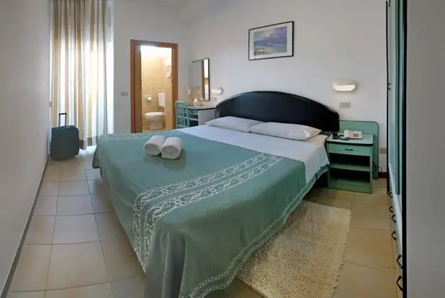Economy Tek Büyük Yataklı Oda, 1 Çift Kişilik Yatak, Balkon, Bahçeli