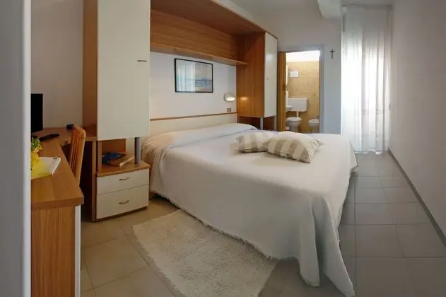 Economy Tek Büyük Yataklı Oda, 1 Çift Kişilik Yatak, Balkon, Bahçeli