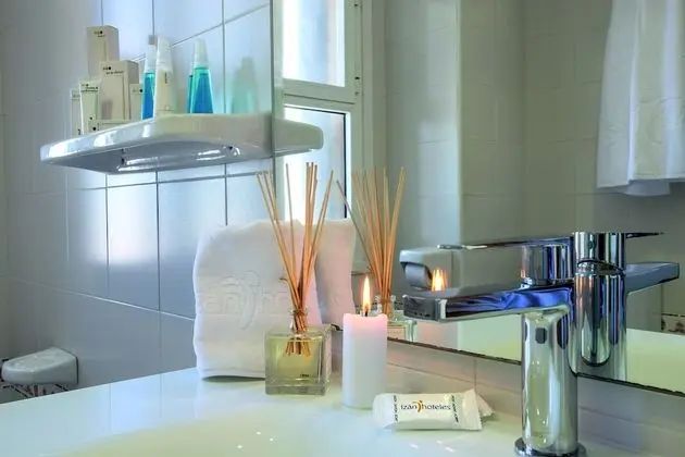 Superior Tek Büyük Yataklı Oda (+ Supletoria, 2 Adultos y 1 Niño)