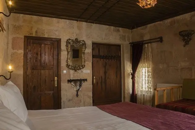Standard Üç Kişilik Oda
