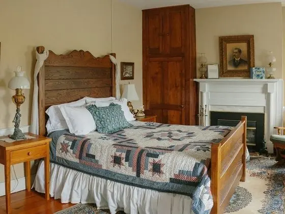 Standard Tek Büyük Yataklı Oda, Banyolu/Duşlu (Uncle Charlie's Room)