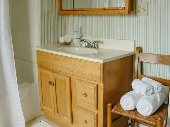 Standard Tek Büyük Yataklı Oda, Banyolu/Duşlu (Uncle Charlie's Room)