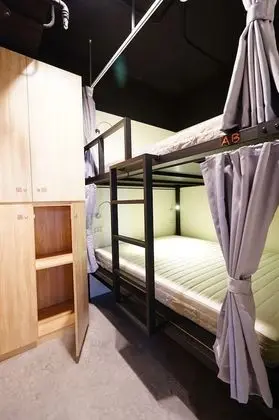 Ortak Ranzalı Oda, Sadece kadınlar için