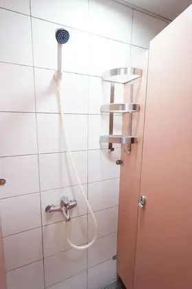 Ortak Ranzalı Oda, Sadece kadınlar için
