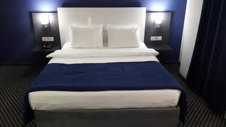 Standart Oda, Şehir Manzaralı