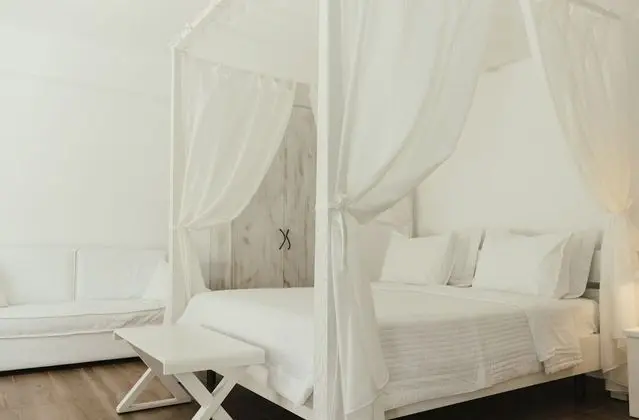 Honeymoon Süit, Sıcak Su Havuzu