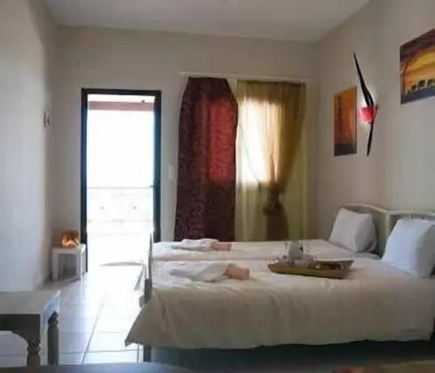 Standard Üç Kişilik Oda, Deniz Manzaralı