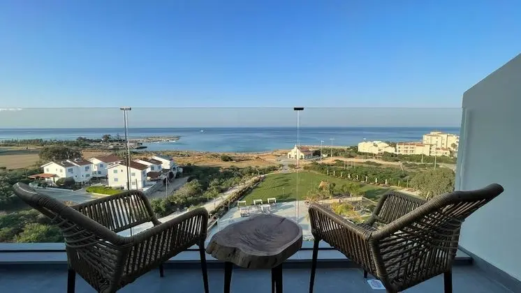 Superior Oda, Kısmi Deniz Manzaralı