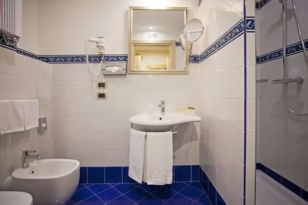 Standard Üç Kişilik Oda